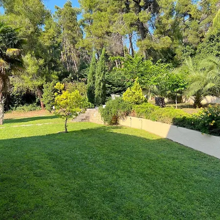 Aris Sani Villa