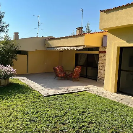 Villa Aris Sani *